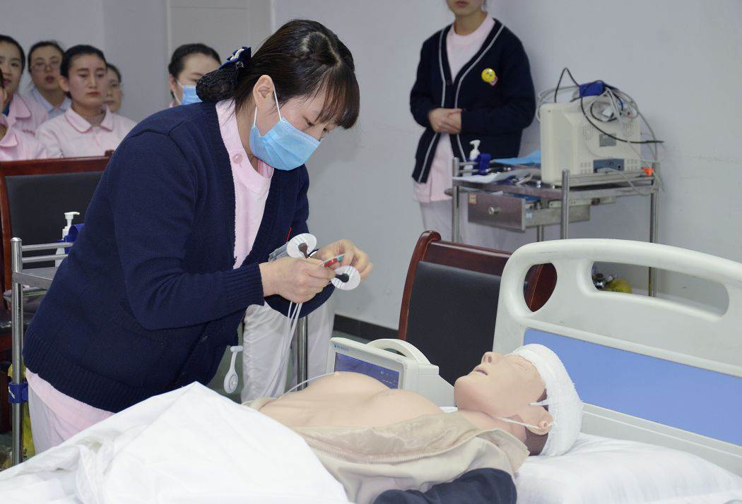 西安中际中西医结合脑病医院——护士技能竞赛展风采 岗位训练优服务