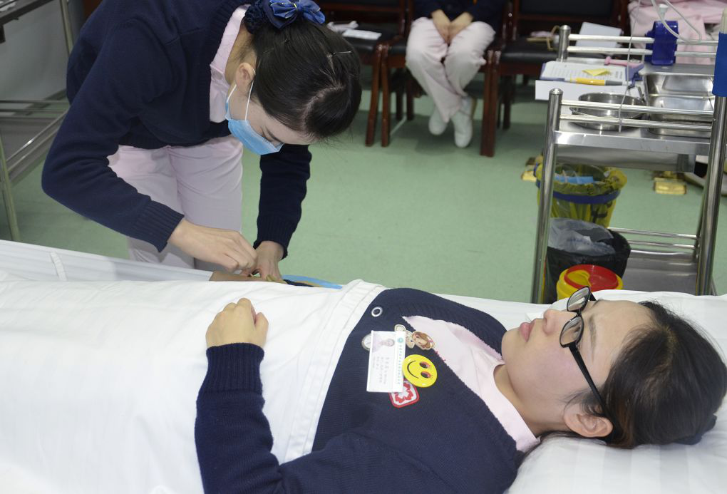 西安中际中西医结合脑病医院——护士技能竞赛展风采 岗位训练优服务