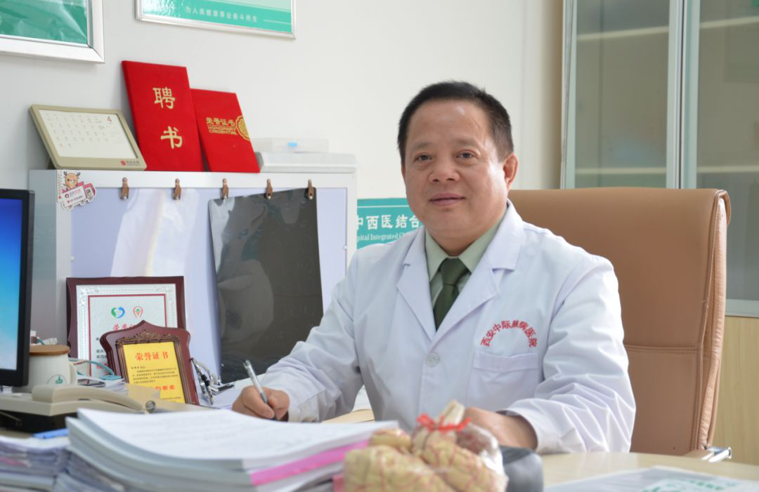 常州奔驰车祸：供称途中突发晕厥，陕西知名脑病专家赵明星详解发病疑点